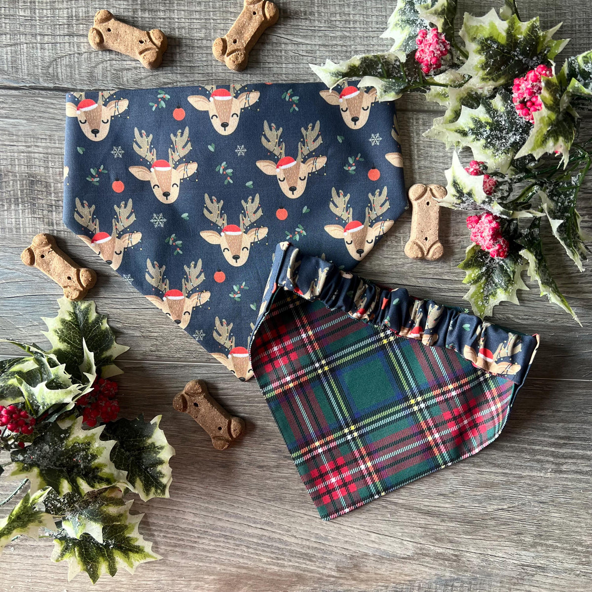 Christmas Oh Deer Plaid Dog Bandana: Scrunchie, Reversible Reindeer