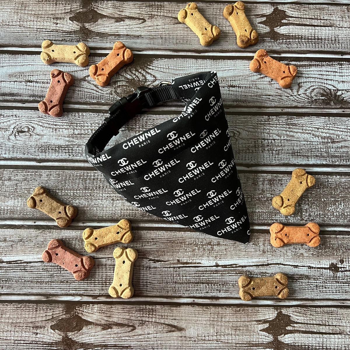 Luxe Couture Chewnel Dog Bandana: Scrunchie and Over the Collar Bow Tie